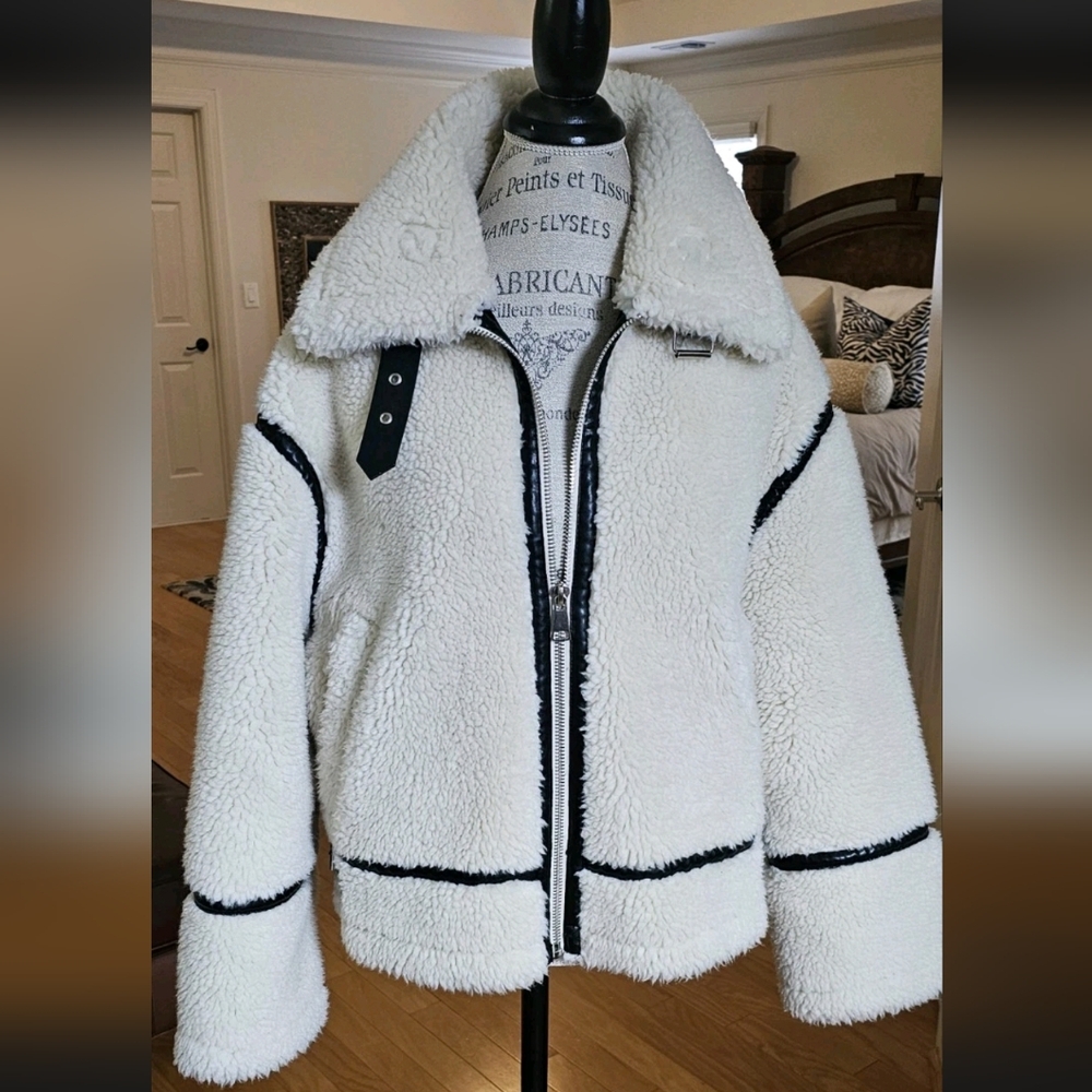 ZARA FAUX SHEARLING BIKER JACKET ZW COLLECTION ECRU (M) Retail $200 EUC-naked - Picture 9 of 16